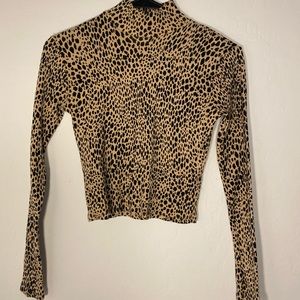 Leopard print Brandy Melville cropped long sleeve